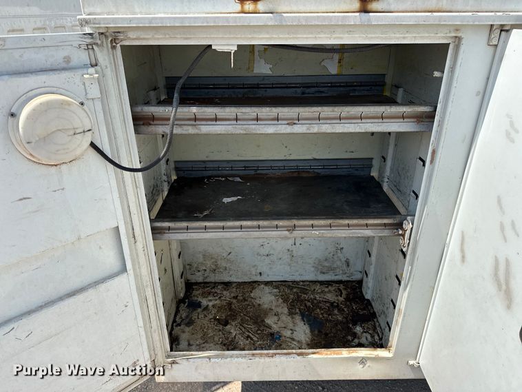 image for item DW5005 2007 Ford F650 Super Duty XL utility / service truck