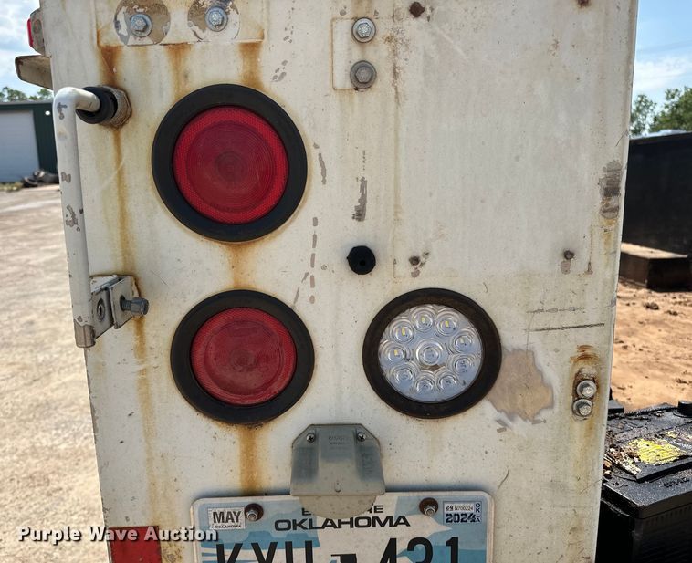 image for item DW5005 2007 Ford F650 Super Duty XL utility / service truck