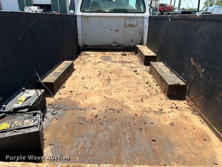 image for item DW5005 2007 Ford F650 Super Duty XL utility / service truck