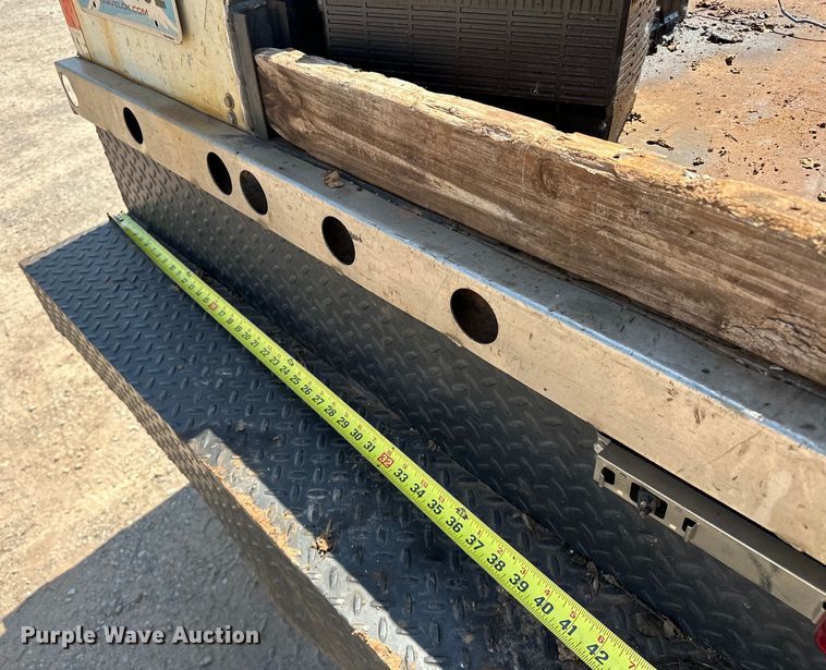 image for item DW5005 2007 Ford F650 Super Duty XL utility / service truck