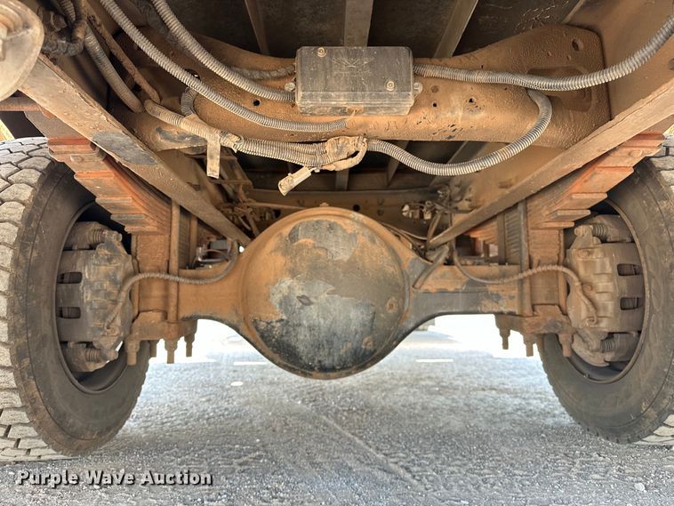 image for item DW5005 2007 Ford F650 Super Duty XL utility / service truck