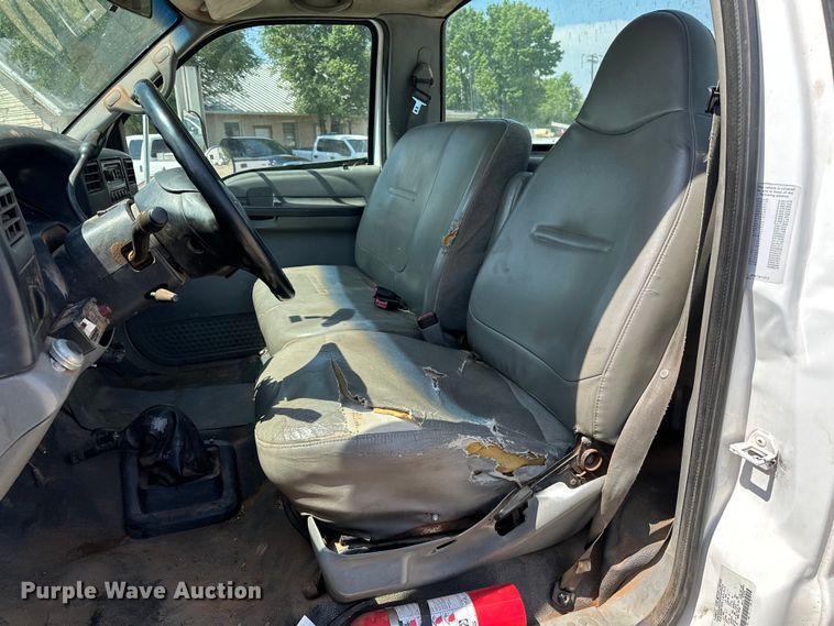 image for item DW5005 2007 Ford F650 Super Duty XL utility / service truck