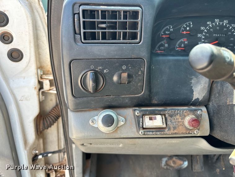 image for item DW5005 2007 Ford F650 Super Duty XL utility / service truck