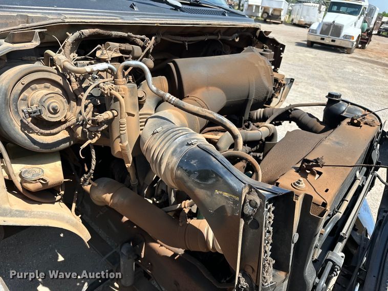 image for item DW5005 2007 Ford F650 Super Duty XL utility / service truck