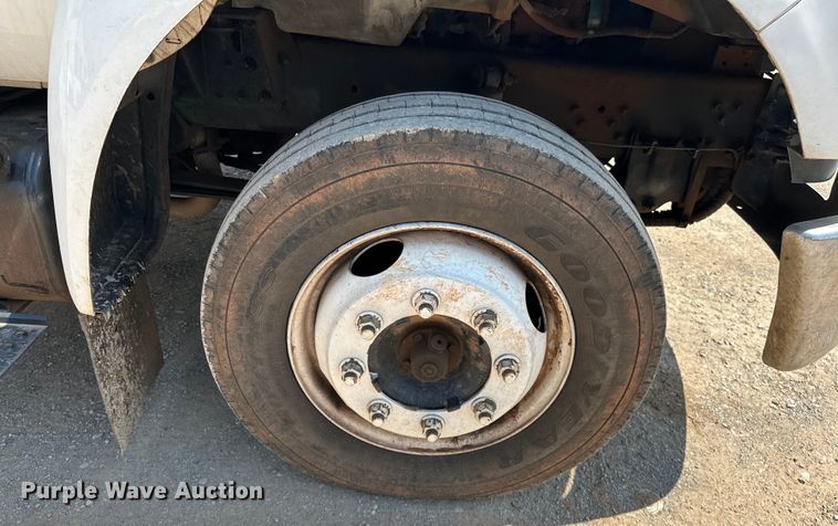 image for item DW5005 2007 Ford F650 Super Duty XL utility / service truck