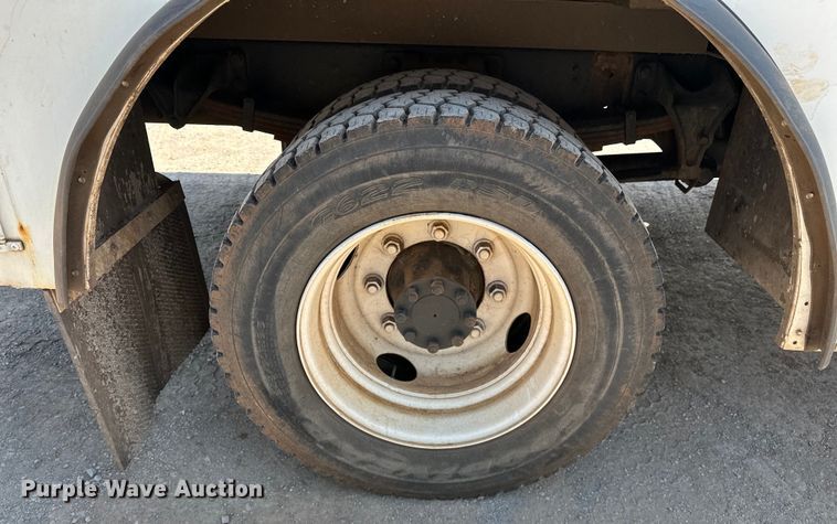 image for item DW5005 2007 Ford F650 Super Duty XL utility / service truck