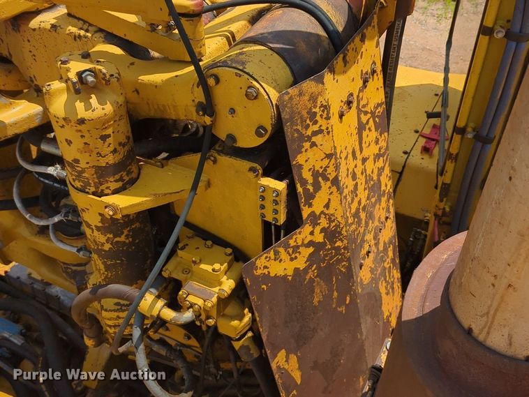 image for item DW5012 1978 Caterpillar 633D elevating scraper