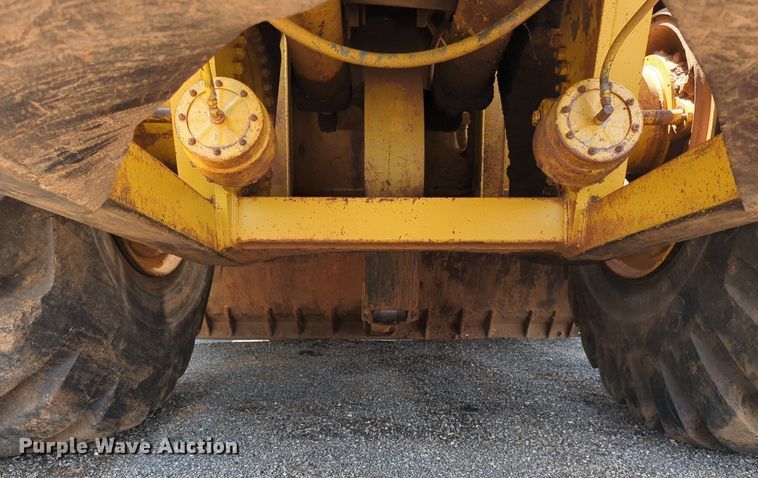 image for item DW5012 1978 Caterpillar 633D elevating scraper