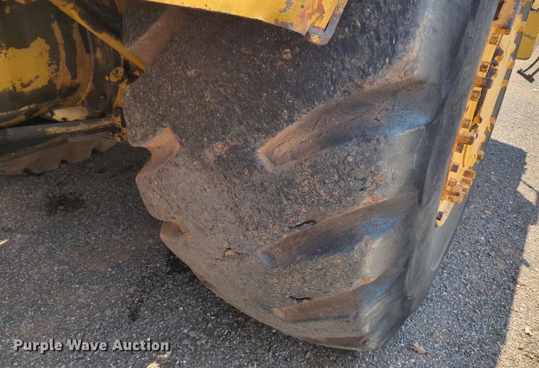 image for item DW5012 1978 Caterpillar 633D elevating scraper