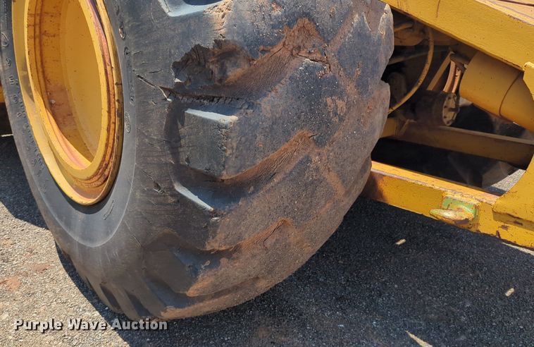 image for item DW5012 1978 Caterpillar 633D elevating scraper