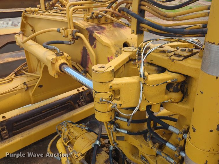 image for item DW5013 1995 Caterpillar 623F elevating scraper