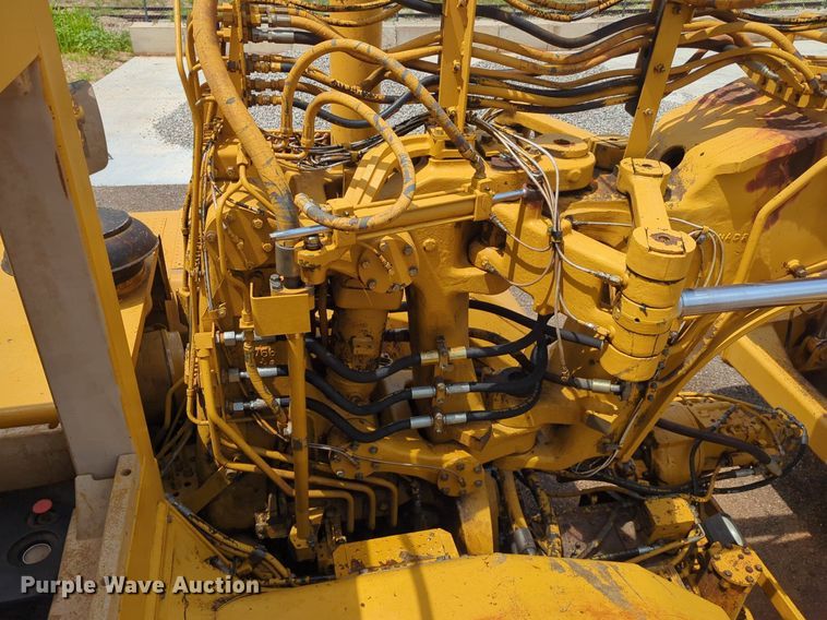 image for item DW5013 1995 Caterpillar 623F elevating scraper