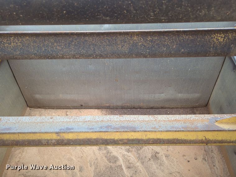 image for item DW5013 1995 Caterpillar 623F elevating scraper