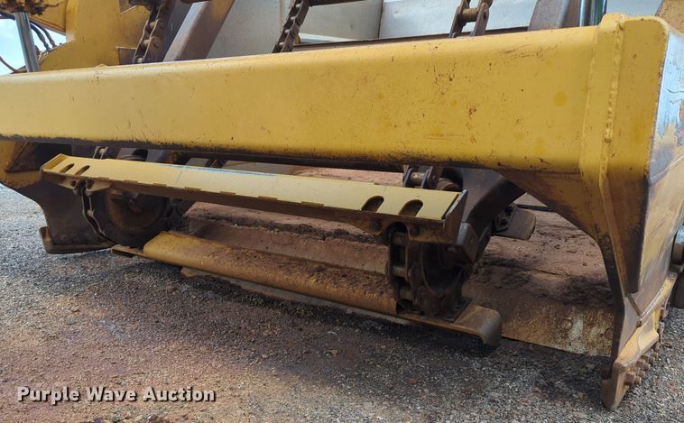 image for item DW5013 1995 Caterpillar 623F elevating scraper