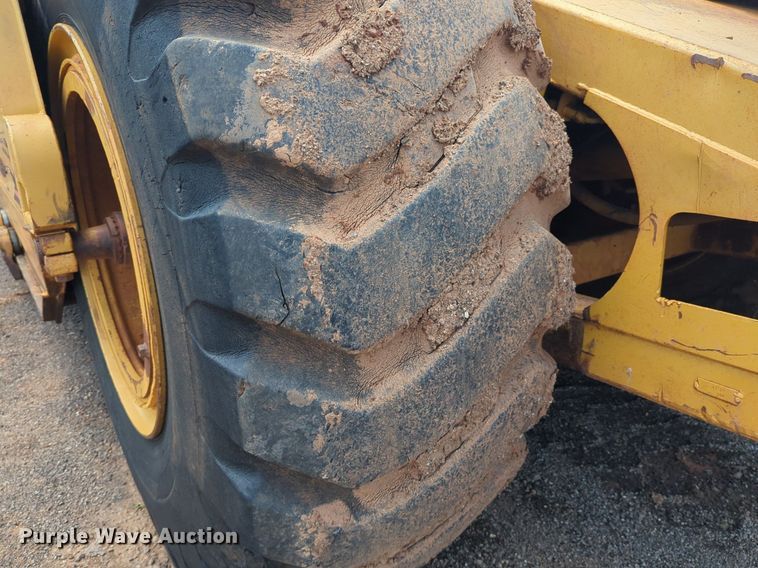 image for item DW5013 1995 Caterpillar 623F elevating scraper