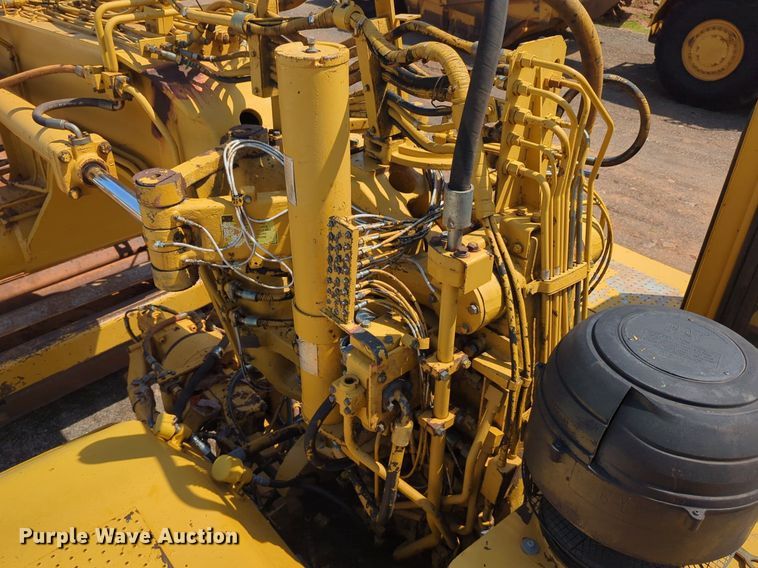 image for item DW5014 1995 Caterpillar 623F elevating scraper