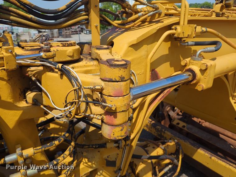 image for item DW5014 1995 Caterpillar 623F elevating scraper