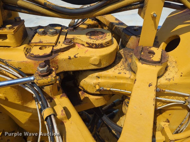 image for item DW5014 1995 Caterpillar 623F elevating scraper