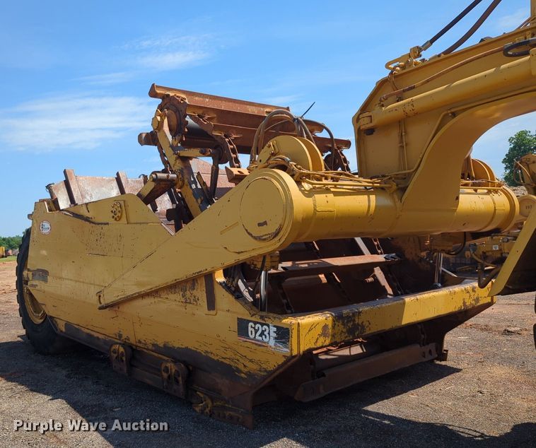 image for item DW5014 1995 Caterpillar 623F elevating scraper