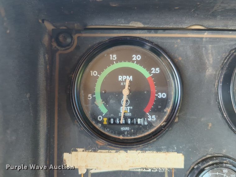 image for item DW5014 1995 Caterpillar 623F elevating scraper