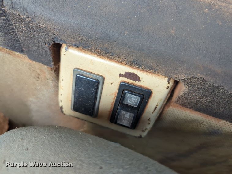 image for item DW5014 1995 Caterpillar 623F elevating scraper