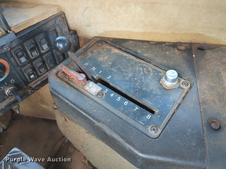 image for item DW5014 1995 Caterpillar 623F elevating scraper