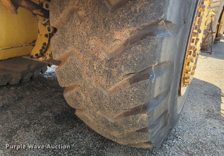 image for item DW5014 1995 Caterpillar 623F elevating scraper