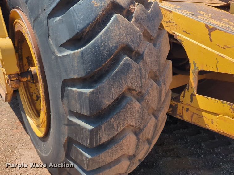 image for item DW5014 1995 Caterpillar 623F elevating scraper