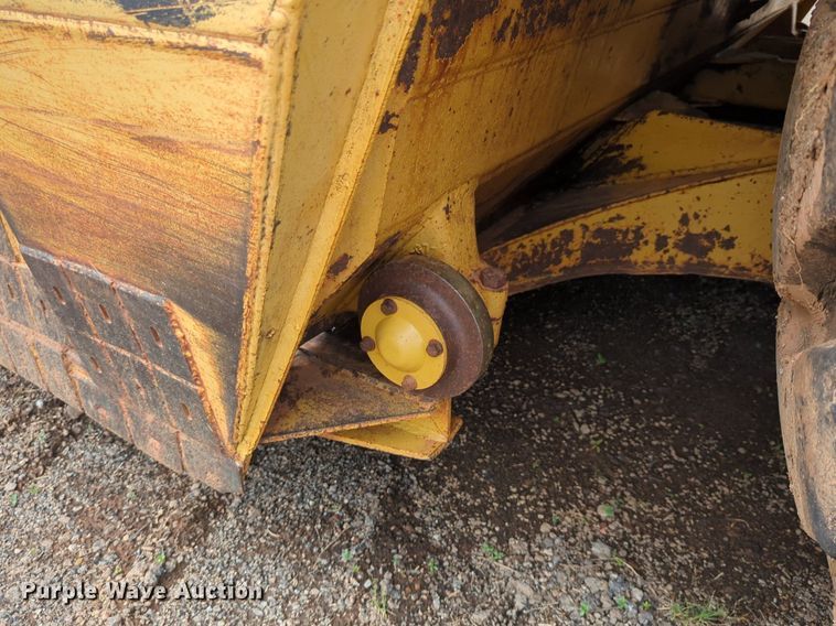 image for item DW5015 1991 Caterpillar 621E scraper
