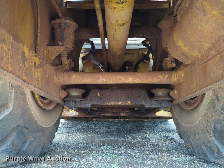 image for item DW5015 1991 Caterpillar 621E scraper