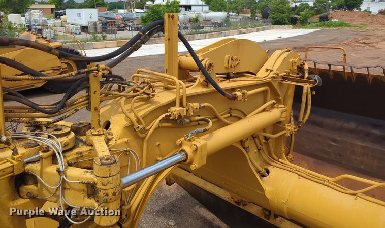 image for item DW5015 1991 Caterpillar 621E scraper