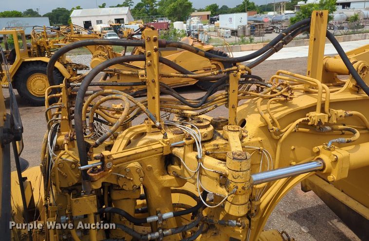 image for item DW5015 1991 Caterpillar 621E scraper