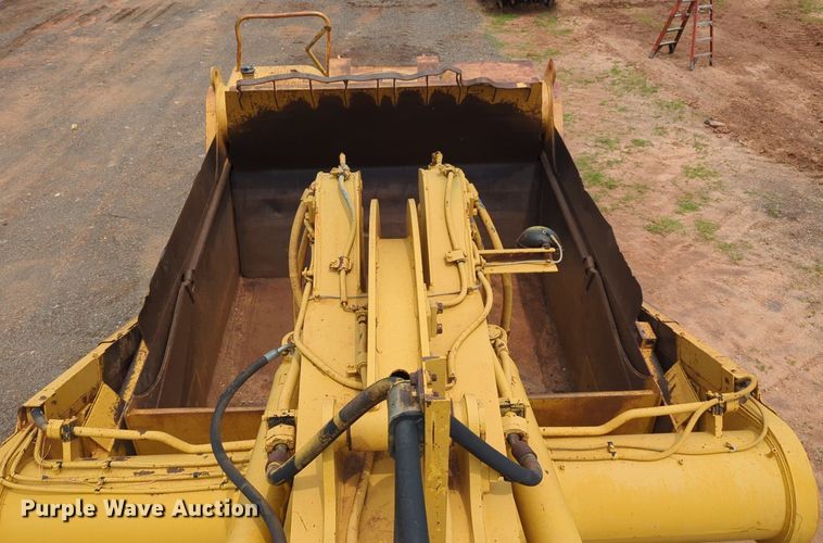 image for item DW5015 1991 Caterpillar 621E scraper