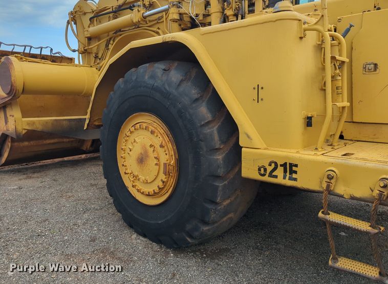 image for item DW5015 1991 Caterpillar 621E scraper