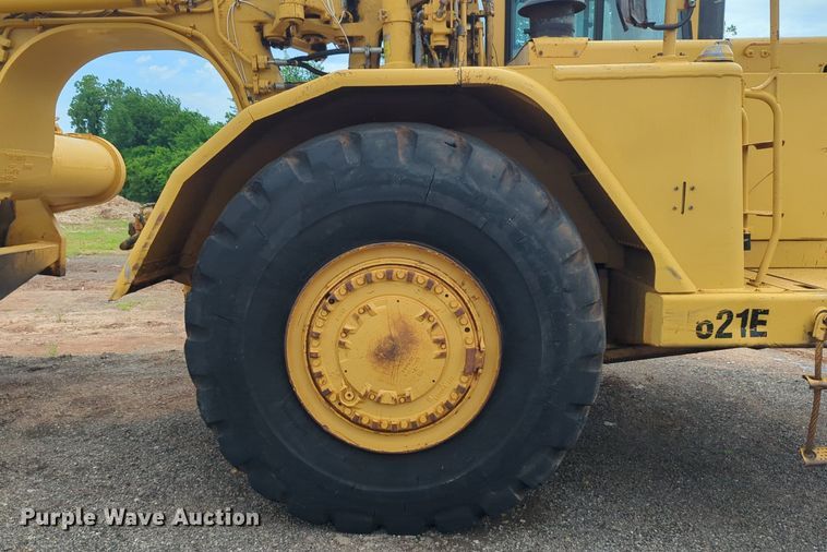 image for item DW5015 1991 Caterpillar 621E scraper