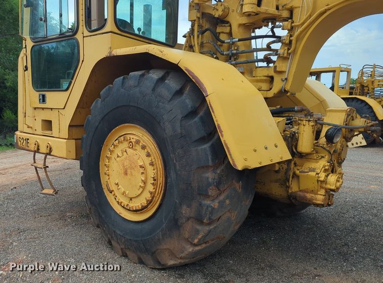 image for item DW5015 1991 Caterpillar 621E scraper