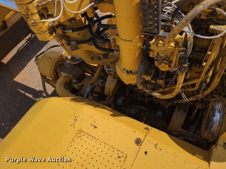 image for item DW5016 1988 Caterpillar 621E elevating scraper