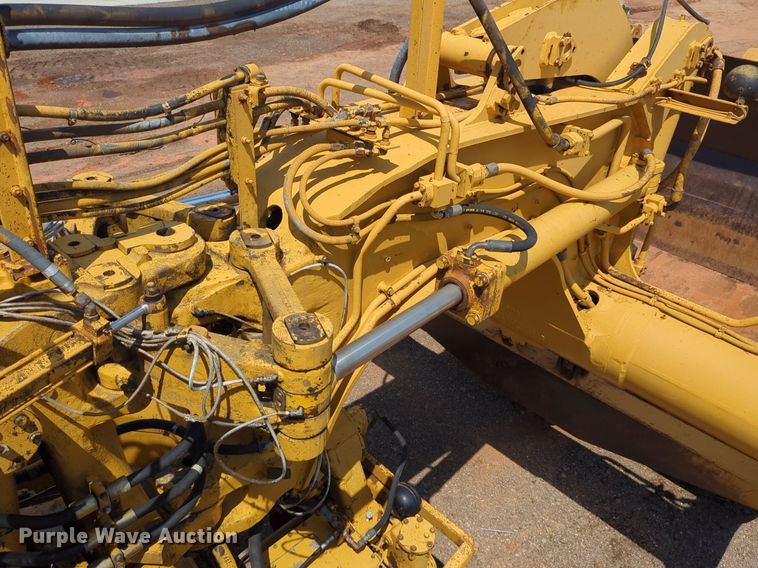 image for item DW5016 1988 Caterpillar 621E elevating scraper