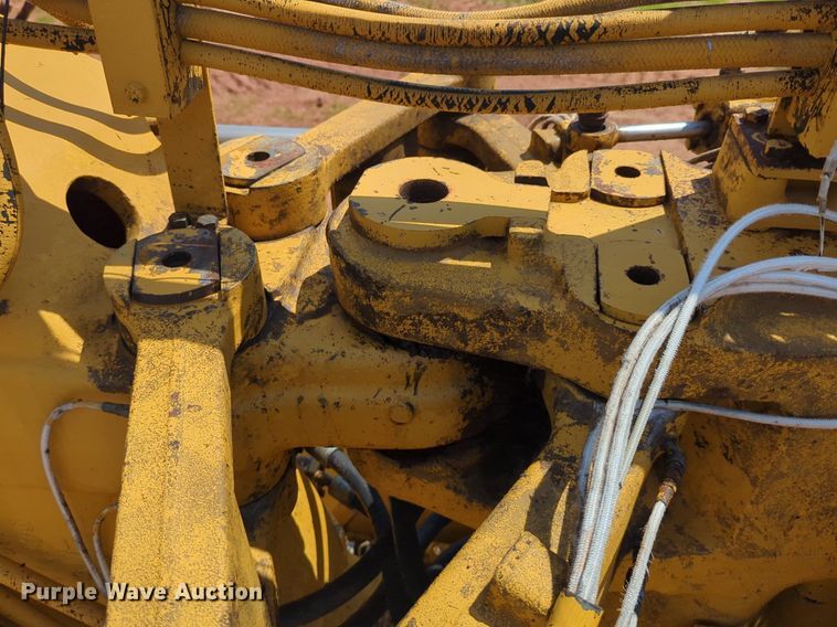 image for item DW5016 1988 Caterpillar 621E elevating scraper