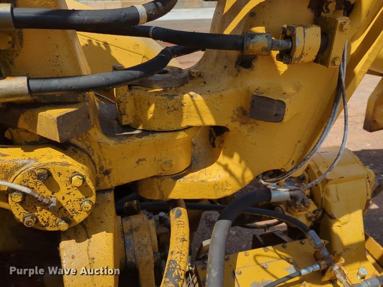 image for item DW5016 1988 Caterpillar 621E elevating scraper