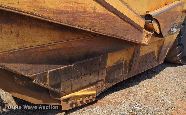 image for item DW5016 1988 Caterpillar 621E elevating scraper