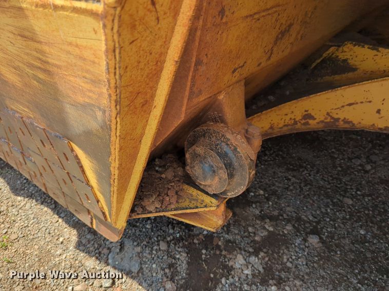 image for item DW5016 1988 Caterpillar 621E elevating scraper