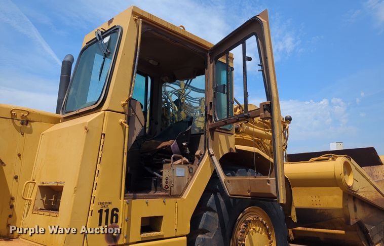 image for item DW5016 1988 Caterpillar 621E elevating scraper