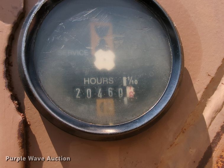 image for item DW5016 1988 Caterpillar 621E elevating scraper