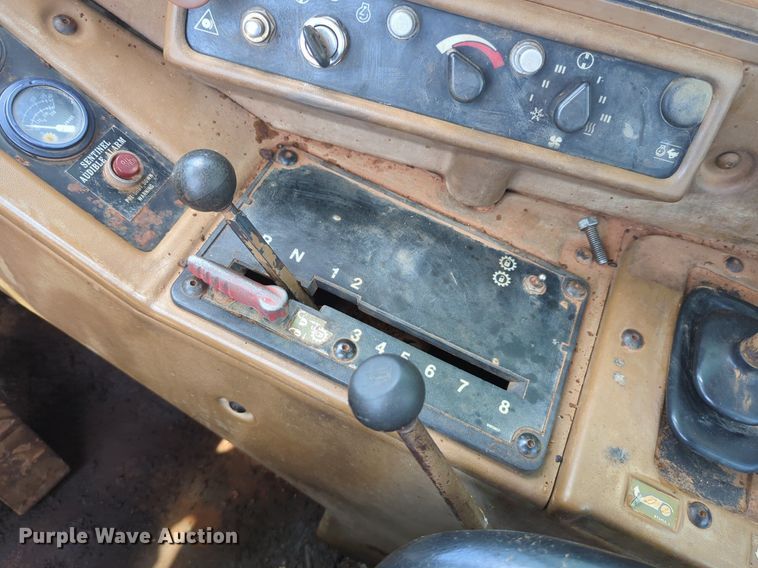 image for item DW5016 1988 Caterpillar 621E elevating scraper