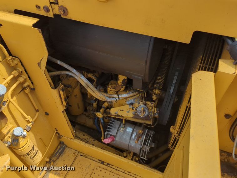 image for item DW5016 1988 Caterpillar 621E elevating scraper