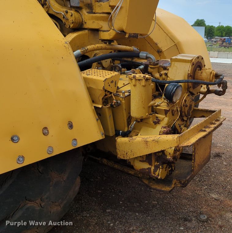 image for item DW5016 1988 Caterpillar 621E elevating scraper