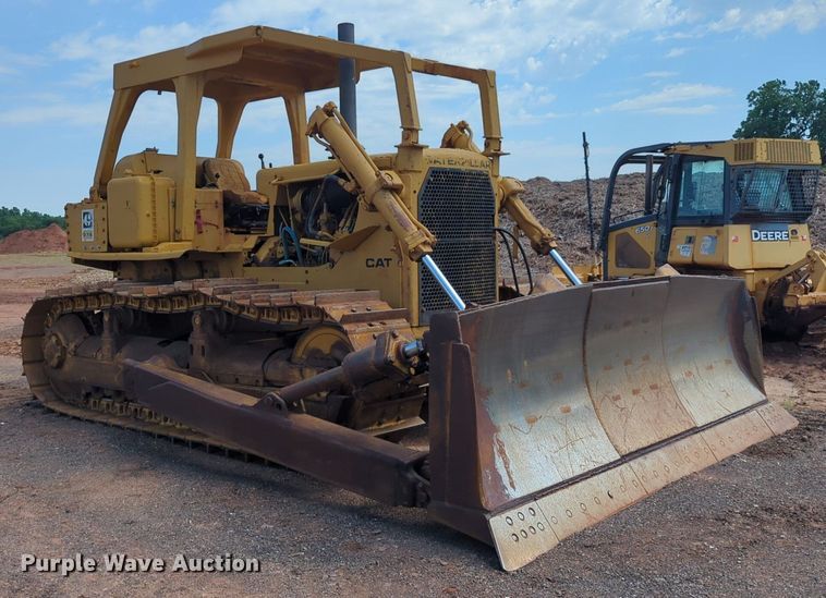 image for item DW5017 1984 Caterpillar  D7G dozer