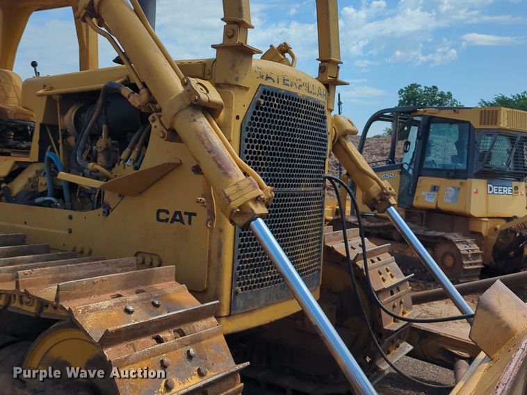 image for item DW5017 1984 Caterpillar  D7G dozer