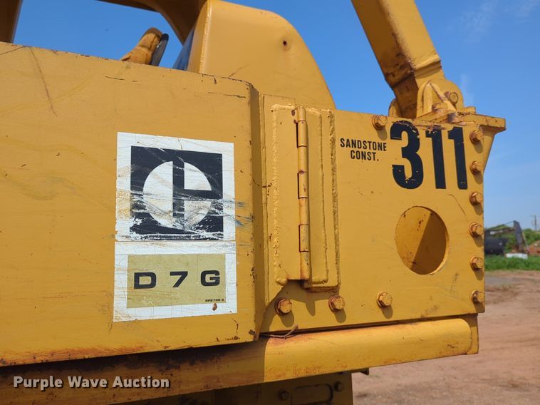 image for item DW5017 1984 Caterpillar  D7G dozer